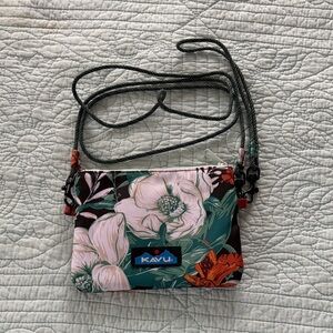KAVU Renrose Multifunction Bag - Crossbody, Wristlet, Clutch